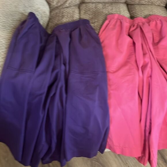 Split skirts  - Picture 2 of 6